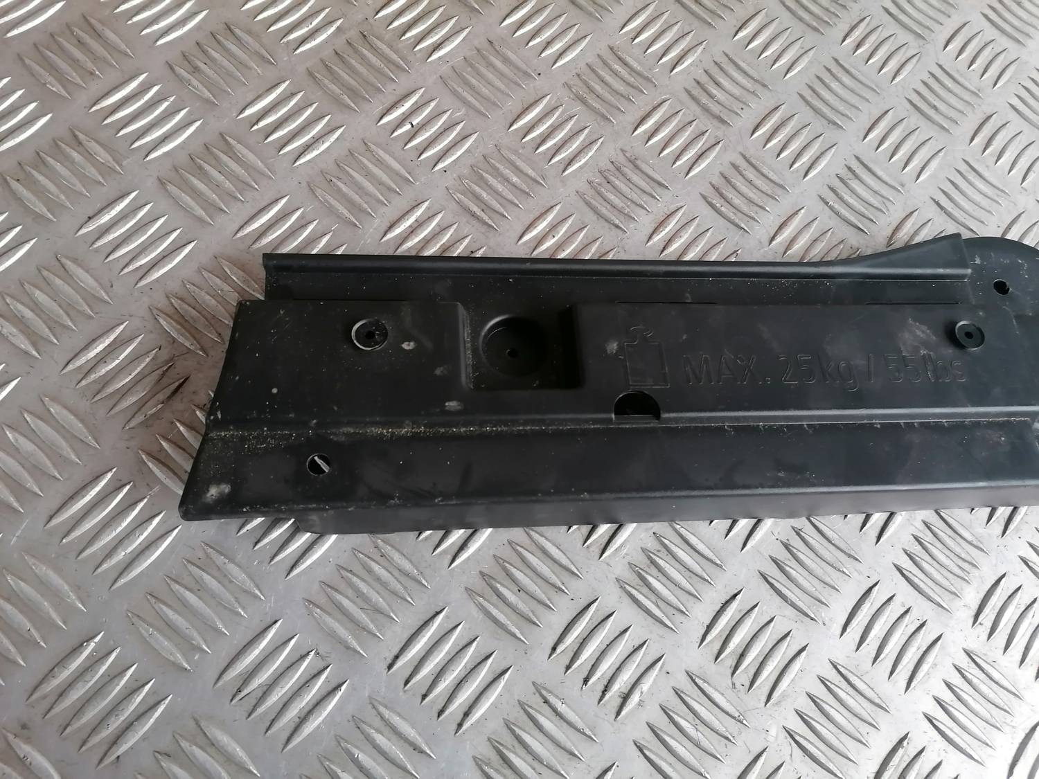 Bagāžnieka nodalījuma plastmasa priekš BMW 318D E91 2008 TOURING 2 Bagāžnieka nodalījuma plastmasa priekš BMW 318D E91 2008 TOURING