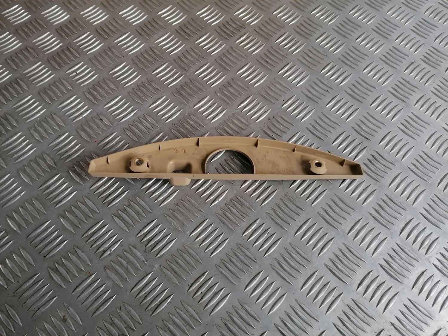 Bagāžnieka vāka apdare priekš BMW 318D E91 2008 TOURING 3 Bagāžnieka vāka apdare priekš BMW 318D E91 2008 TOURING