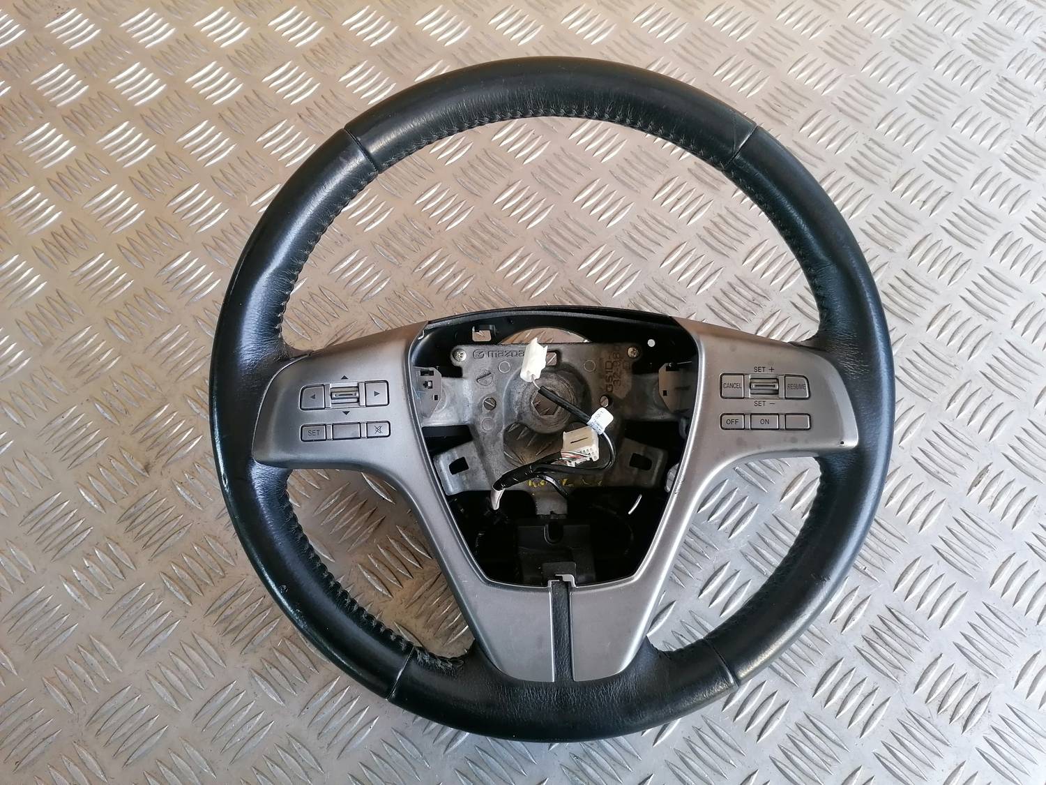 Stūre priekš MAZDA 6 2007 2 Stūre priekš MAZDA 6 2007