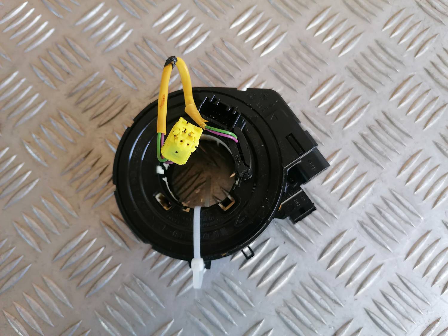 Drošības spilvena slīdgredzens priekš MAZDA 6 2007 2 Drošības spilvena slīdgredzens priekš MAZDA 6 2007