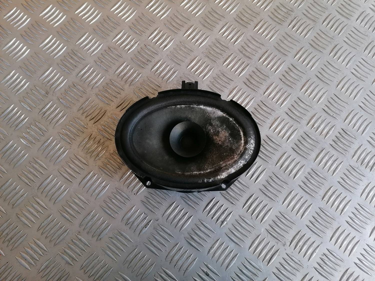 Durvju skaļrunis, apakšā priekš MAZDA 6 2007 1 Durvju skaļrunis, apakšā priekš MAZDA 6 2007