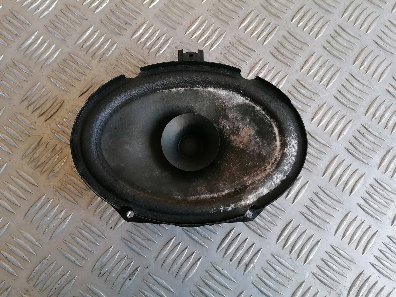 Durvju skaļrunis, apakšā priekš MAZDA 6 2007 2 Durvju skaļrunis, apakšā priekš MAZDA 6 2007