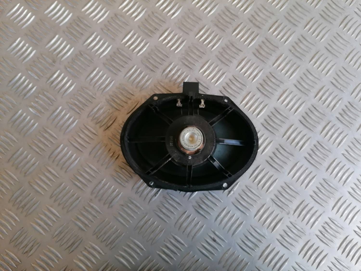 Durvju skaļrunis, apakšā priekš MAZDA 6 2007 3 Durvju skaļrunis, apakšā priekš MAZDA 6 2007