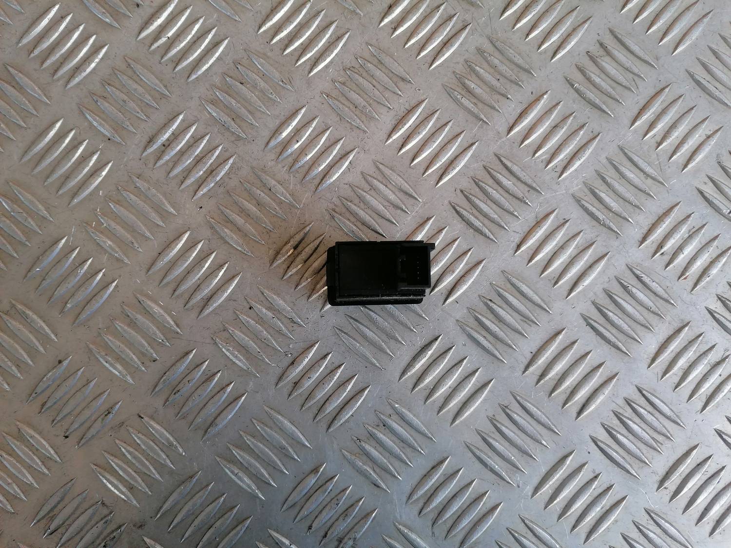 Sēdekļa apsildes ieslēgšanas poga priekš MAZDA 6 2007 4 Sēdekļa apsildes ieslēgšanas poga priekš MAZDA 6 2007