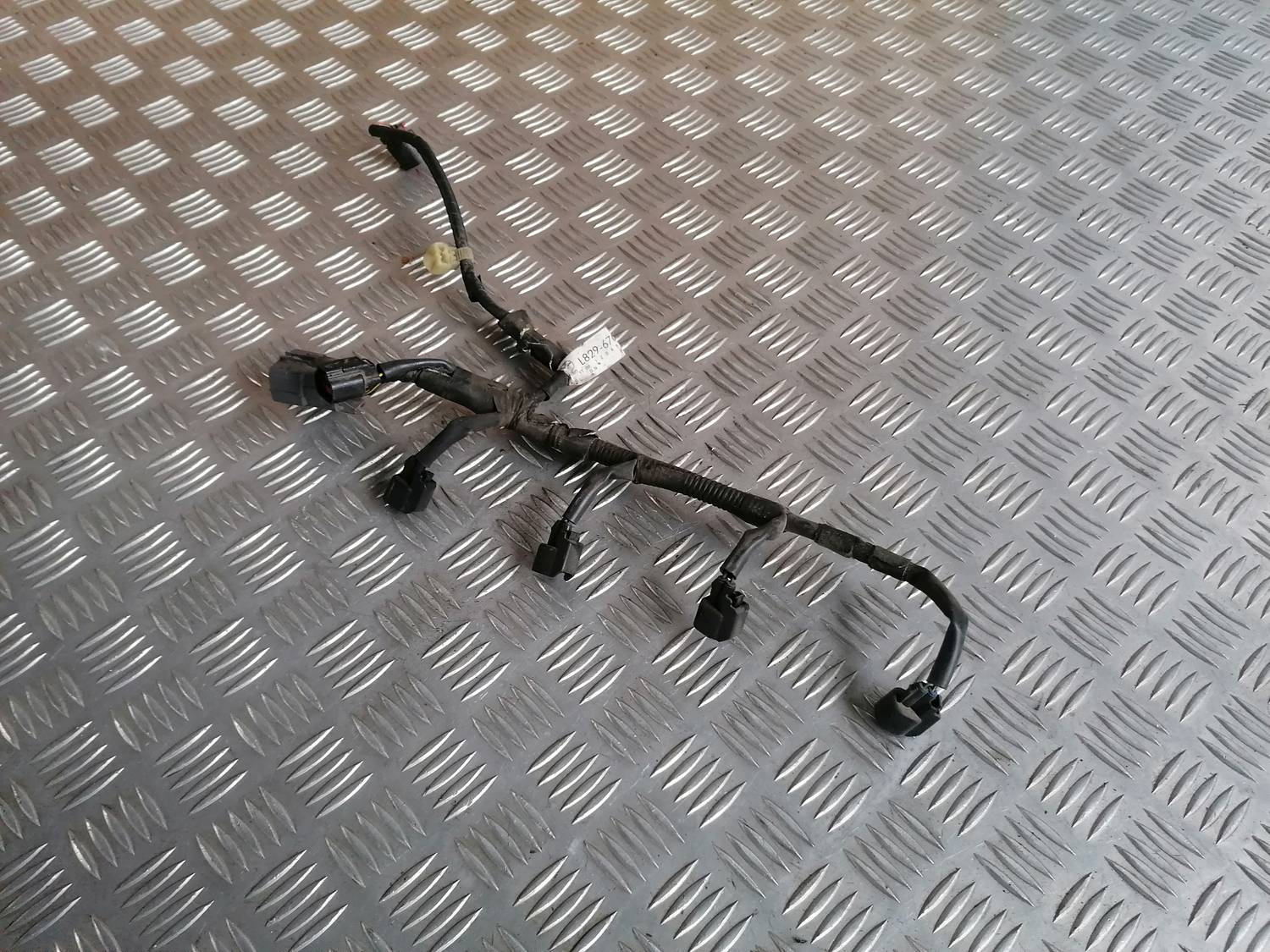 Degvielas smidzinātāju vadi priekš MAZDA 6 2007 1 Degvielas smidzinātāju vadi priekš MAZDA 6 2007