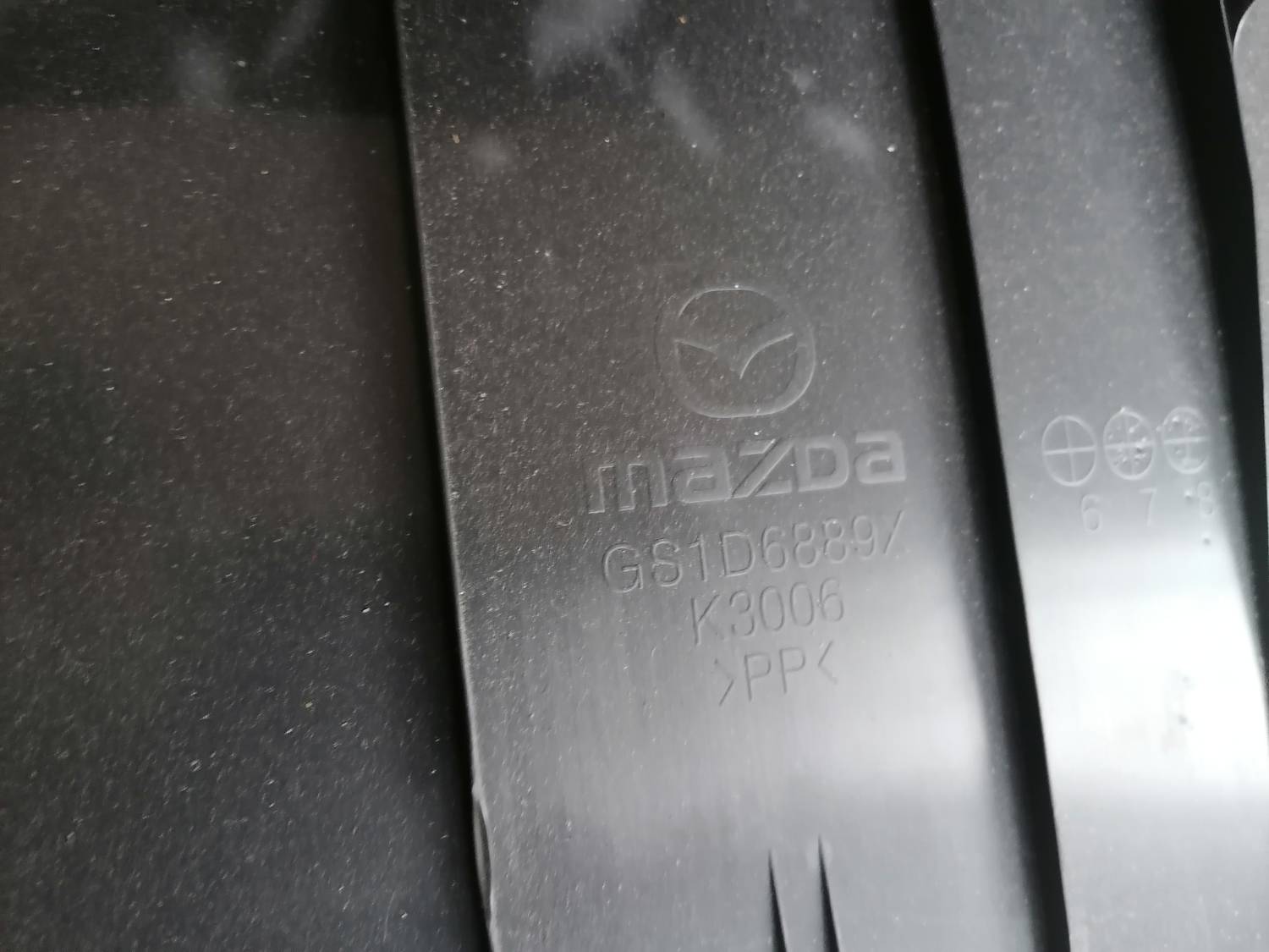 Bagažnieka nodalījuma sliekšņa uzlika priekš MAZDA 6 2007 5 Bagažnieka nodalījuma sliekšņa uzlika priekš MAZDA 6 2007