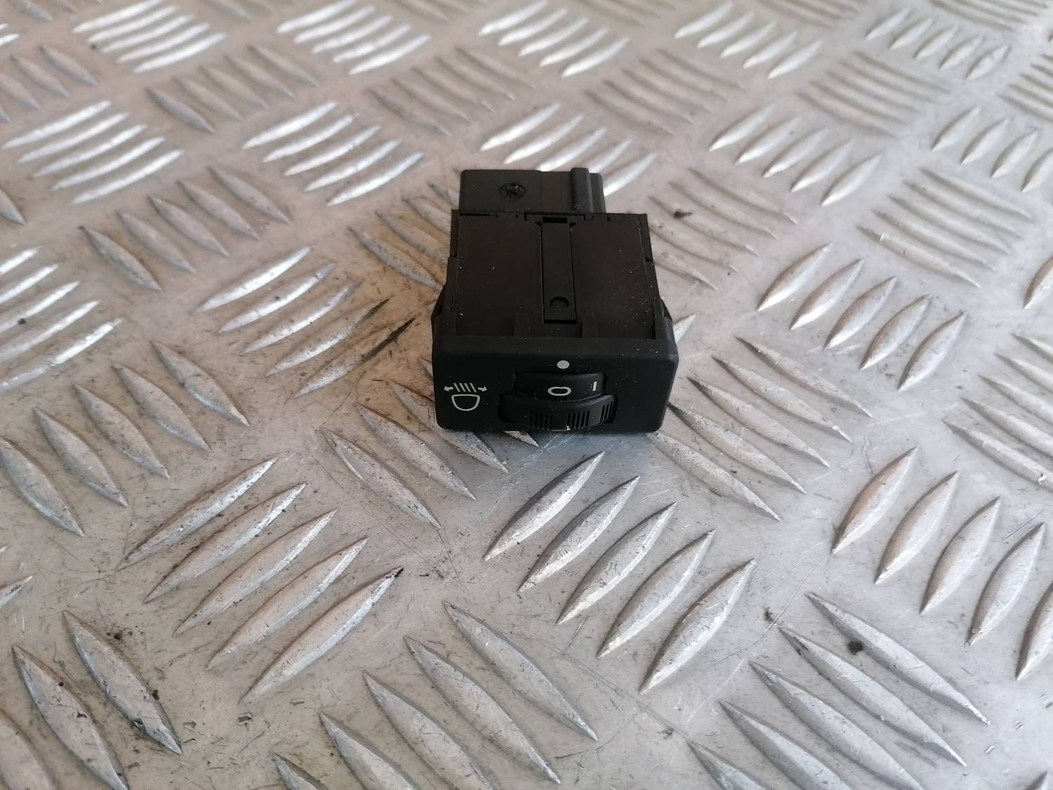 Lukturu augstuma regulēšanas poga priekš XSARA PICASSO 2003 2 Lukturu augstuma regulēšanas poga priekš XSARA PICASSO 2003