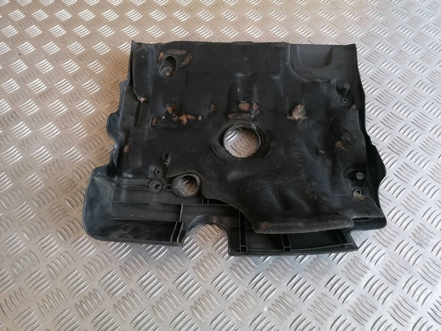 Dzinēja dekoratīvais vāks priekš XSARA PICASSO 2003 3 Dzinēja dekoratīvais vāks priekš XSARA PICASSO 2003