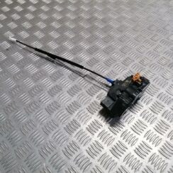 Priekšējo labo durvju slēdzene priekš OPEL ASTRA J 2012