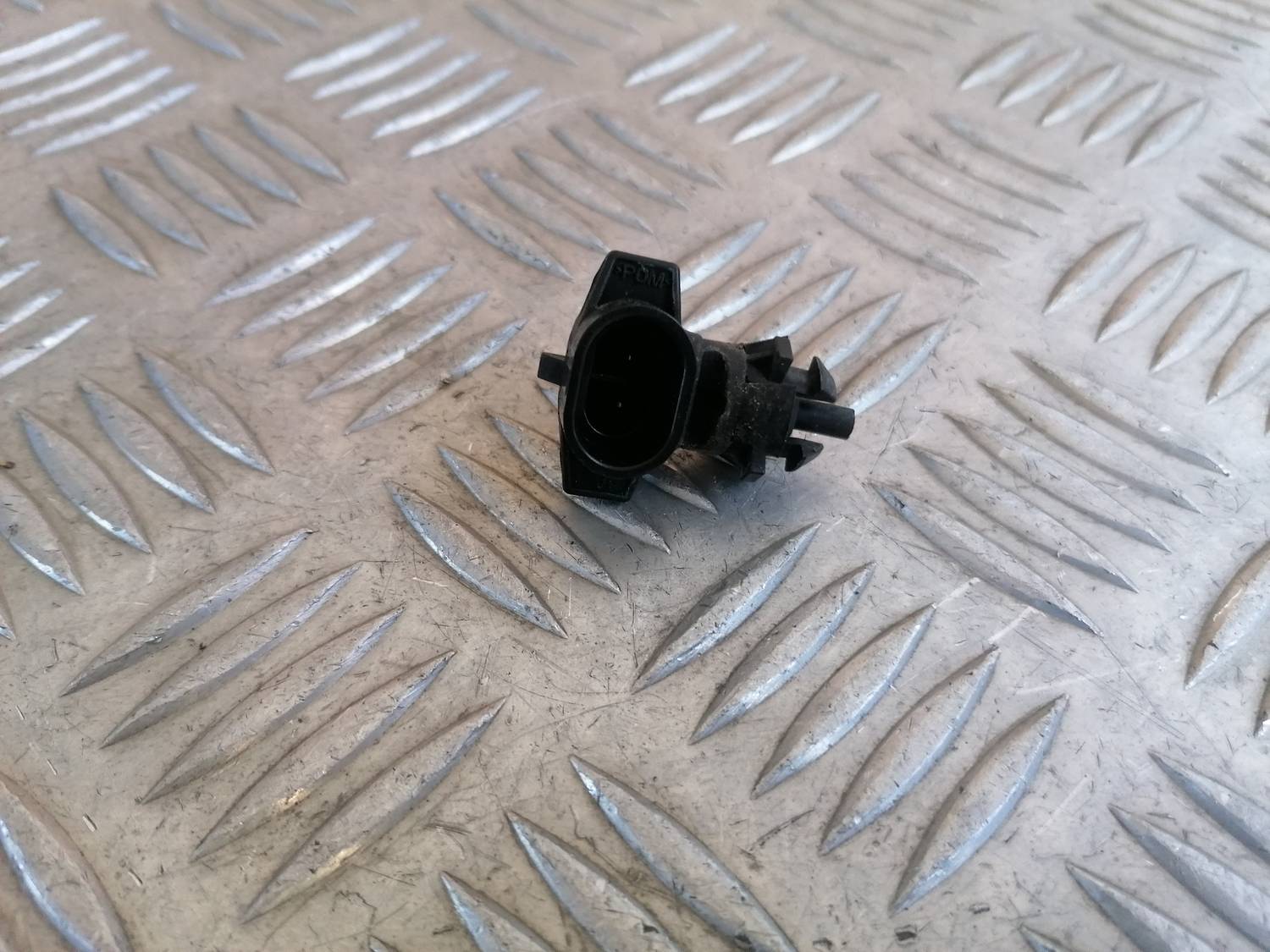 Temperatūras devejs priekš OPEL ASTRA J 2012 3 Temperatūras devejs priekš OPEL ASTRA J 2012