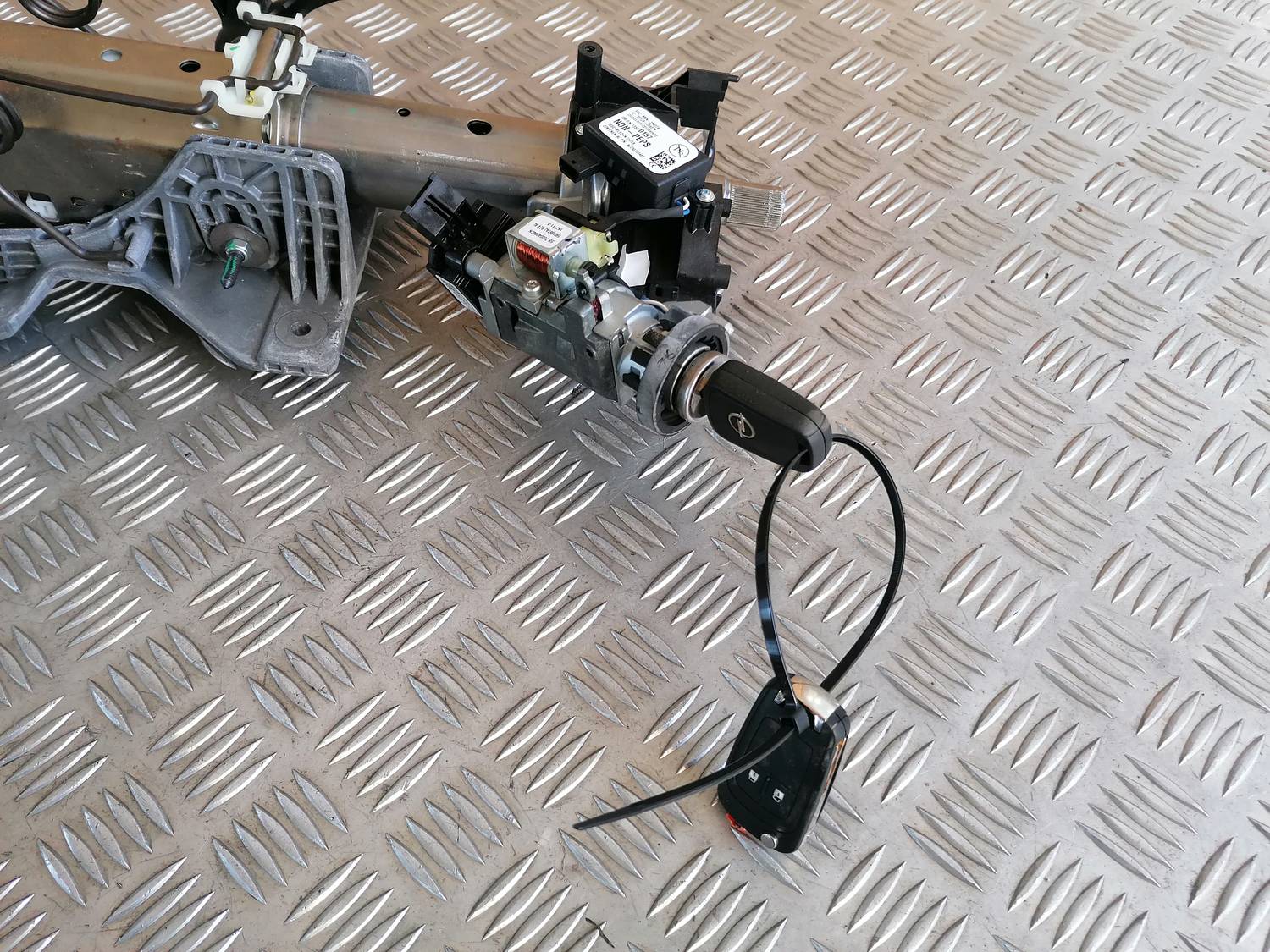 Stūres statne priekš OPEL ASTRA J 2012 2 Stūres statne priekš OPEL ASTRA J 2012