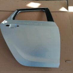 Aizmugurējās labās durvis priekš OPEL ASTRA J 2012