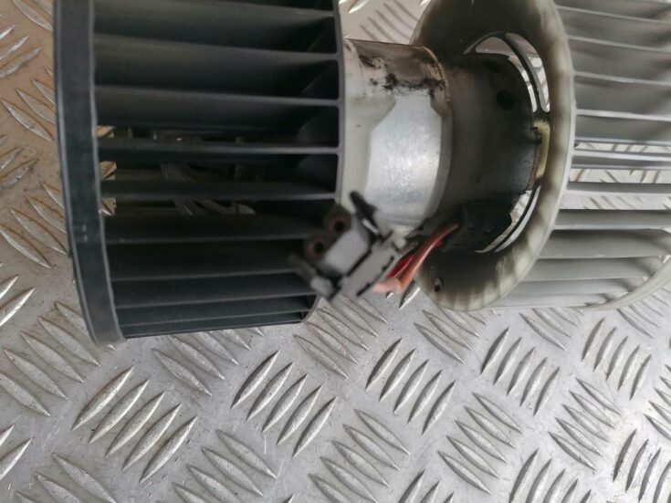 Salona ventilators priekš BMW 318D E46 2002 SEDAN 3