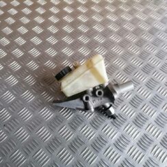 Bremžu pastiprinātāja galvenais cilindrs priekš MERCEDES BENZ ML280 2008 OBSIDIAN BLACK