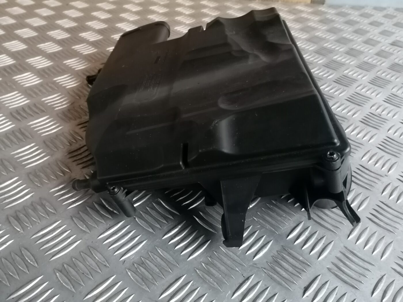 Gaisa filtra korpuss priekš MERCEDES BENZ ML280 2008 OBSIDIAN BLACK 7 Gaisa filtra korpuss priekš MERCEDES BENZ ML280 2008 OBSIDIAN BLACK