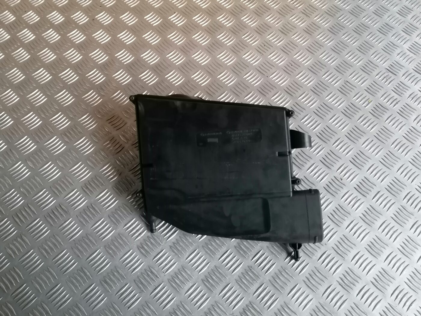 Gaisa filtra korpuss priekš MERCEDES BENZ ML280 2008 OBSIDIAN BLACK 1 Gaisa filtra korpuss priekš MERCEDES BENZ ML280 2008 OBSIDIAN BLACK