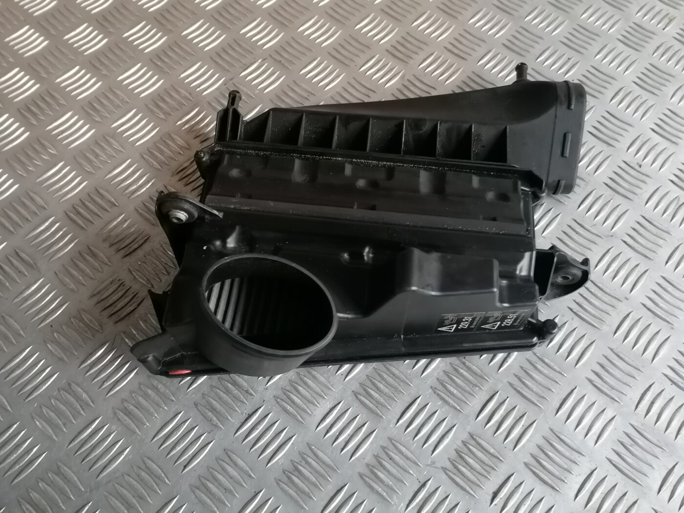 Gaisa filtra korpuss priekš MERCEDES BENZ ML280 2008 OBSIDIAN BLACK 9 Gaisa filtra korpuss priekš MERCEDES BENZ ML280 2008 OBSIDIAN BLACK