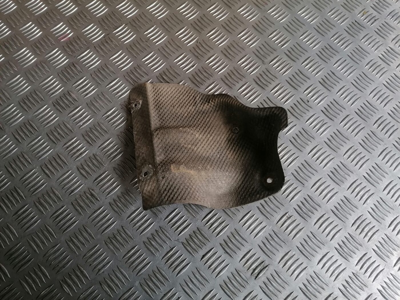 Karstuma aizsargs (mazs) priekš MERCEDES BENZ ML280 2008 OBSIDIAN BLACK 5 Karstuma aizsargs (mazs) priekš MERCEDES BENZ ML280 2008 OBSIDIAN BLACK