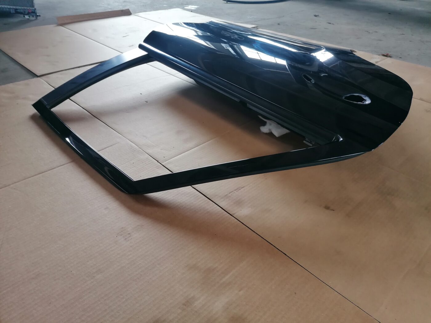 Aizmugurējās labās durvis priekš MERCEDES BENZ ML280 2008 OBSIDIAN BLACK 5 Aizmugurējās labās durvis priekš MERCEDES BENZ ML280 2008 OBSIDIAN BLACK