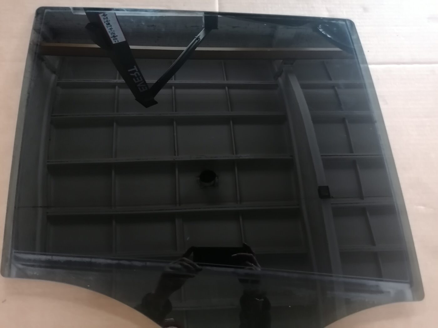 Aizmugurējo labo durvju stikls priekš MERCEDES BENZ ML280 2008 OBSIDIAN BLACK 4 Aizmugurējo labo durvju stikls priekš MERCEDES BENZ ML280 2008 OBSIDIAN BLACK