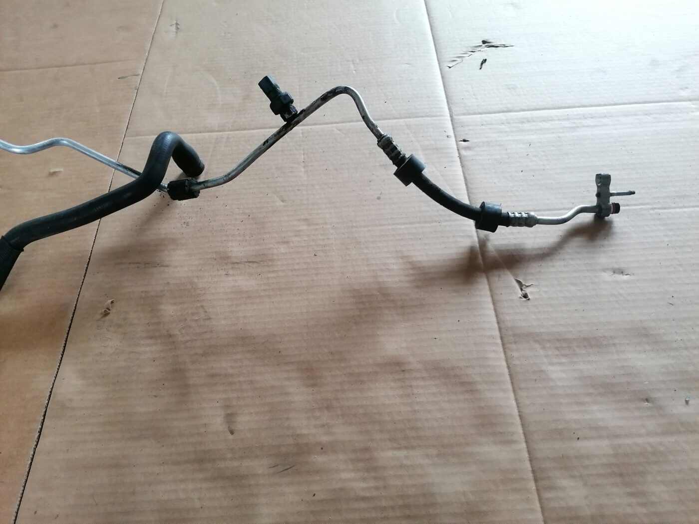 Dzesēšanas caurule priekš MERCEDES BENZ ML280 2008 OBSIDIAN BLACK 3 Dzesēšanas caurule priekš MERCEDES BENZ ML280 2008 OBSIDIAN BLACK