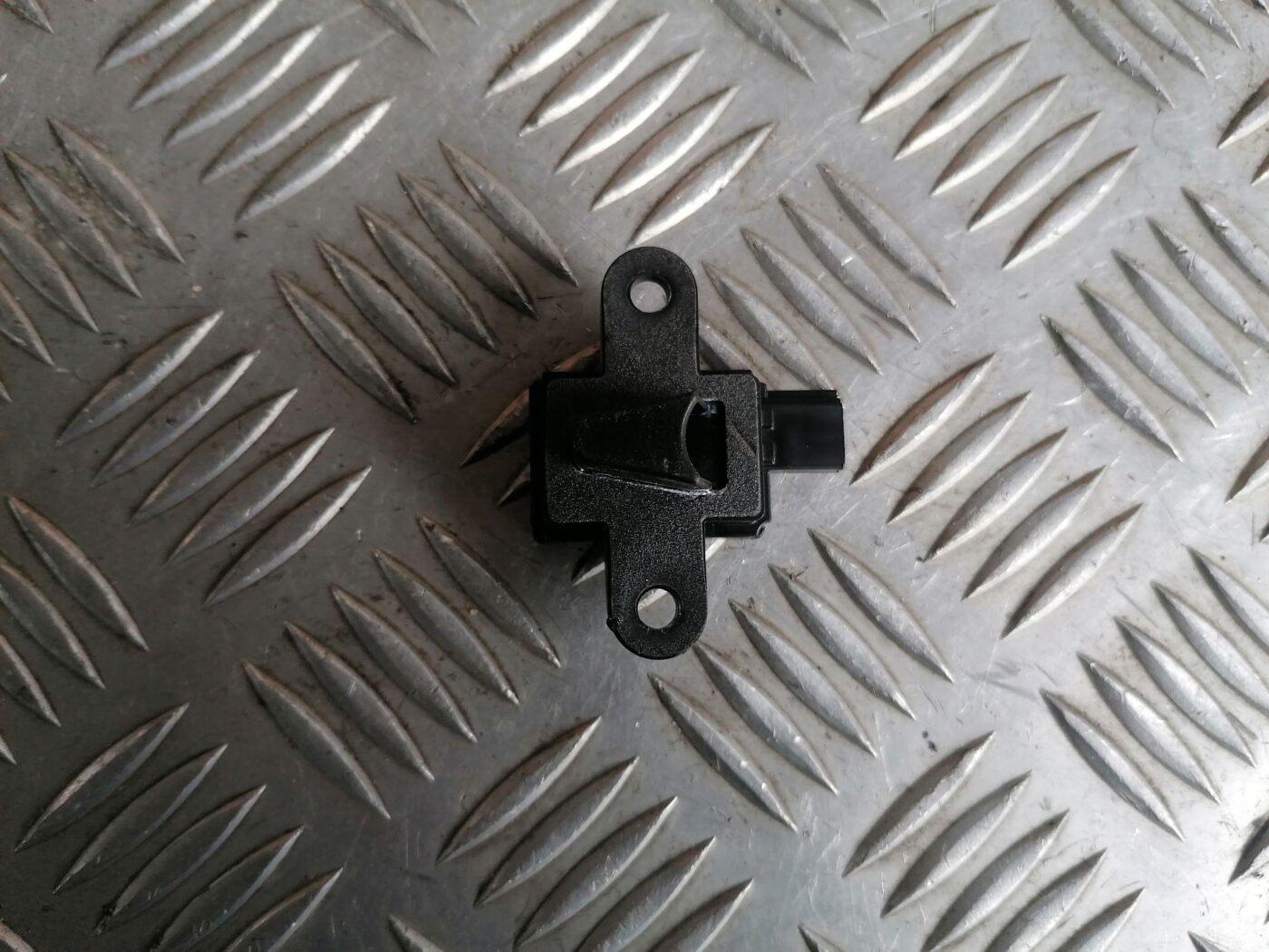 Drošības spilvena trieciensensors priekš MERCEDES BENZ ML280 2008 OBSIDIAN BLACK 1 Drošības spilvena trieciensensors priekš MERCEDES BENZ ML280 2008 OBSIDIAN BLACK