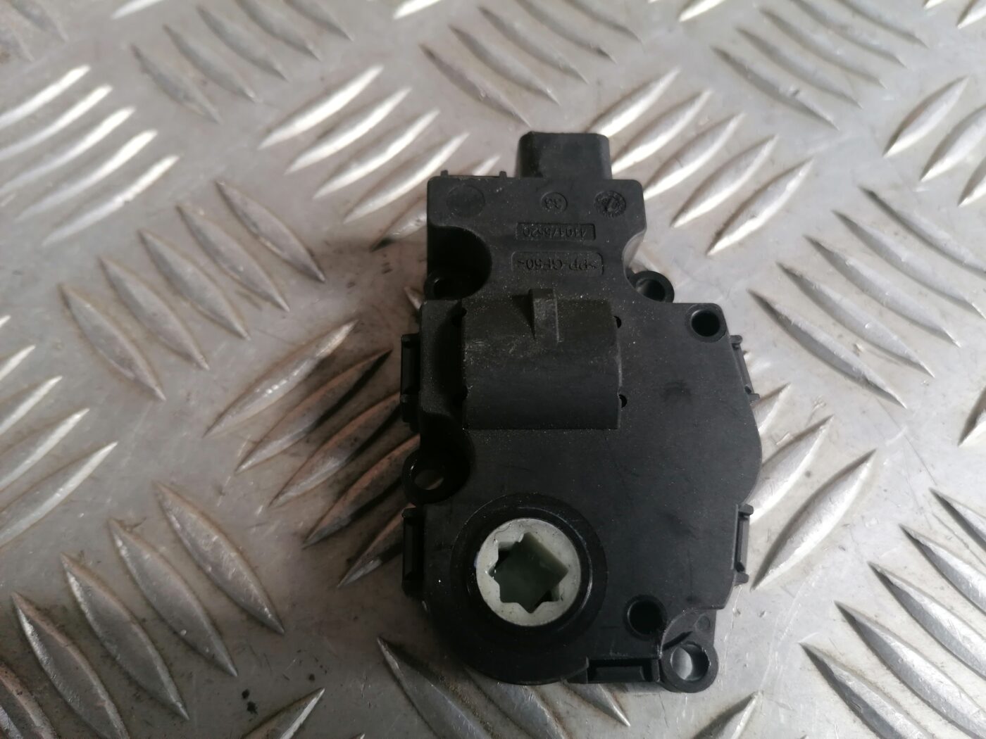 Apsildes sistēmas aktuators priekš MERCEDES BENZ ML280 2008 OBSIDIAN BLACK 4 Apsildes sistēmas aktuators priekš MERCEDES BENZ ML280 2008 OBSIDIAN BLACK