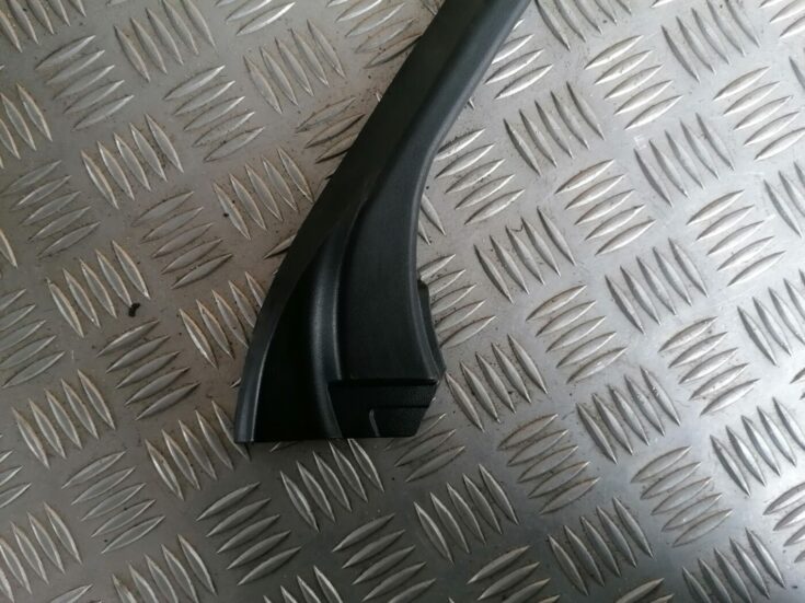 Durvju stikla moldings priekš MERCEDES BENZ ML280 2008 OBSIDIAN BLACK