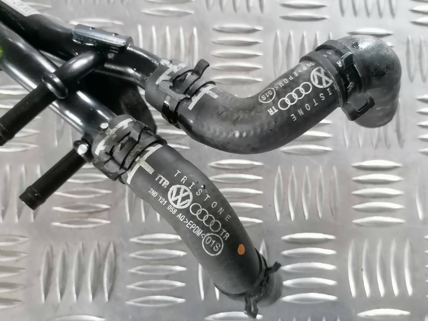 Dzesēšanas caurule priekš VW CRAFTER 2018 5 Dzesēšanas caurule priekš VW CRAFTER 2018