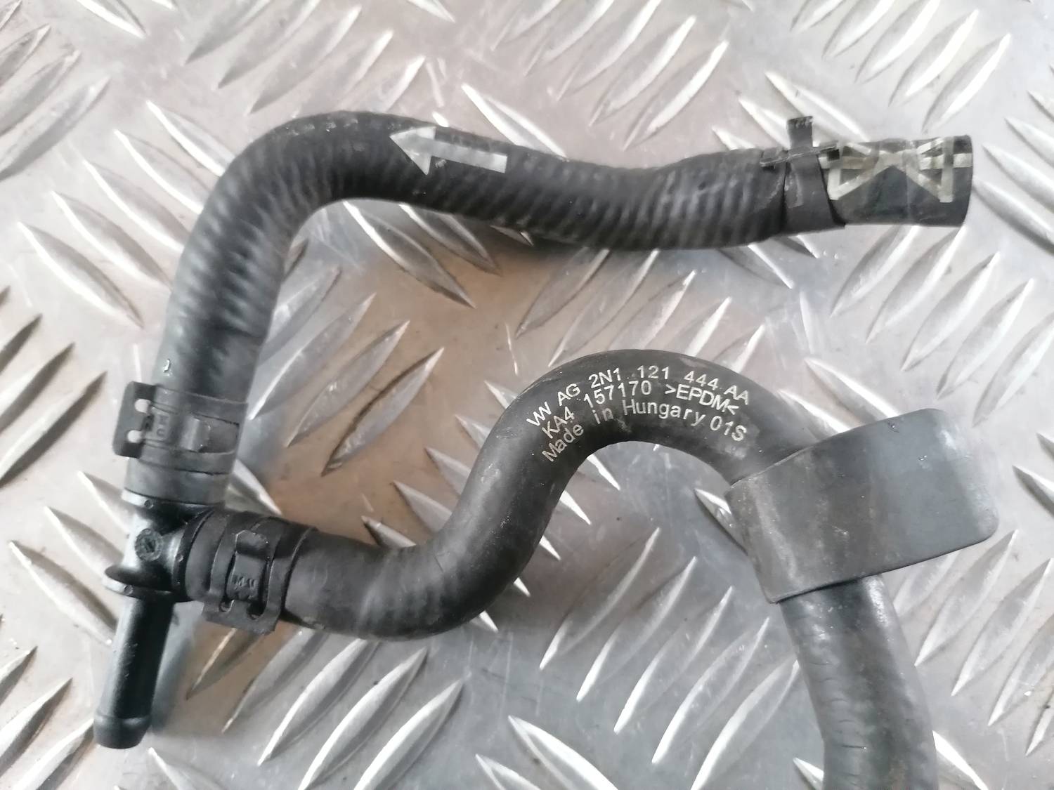 Dzesēšanas caurule priekš VW CRAFTER 2018 2 Dzesēšanas caurule priekš VW CRAFTER 2018