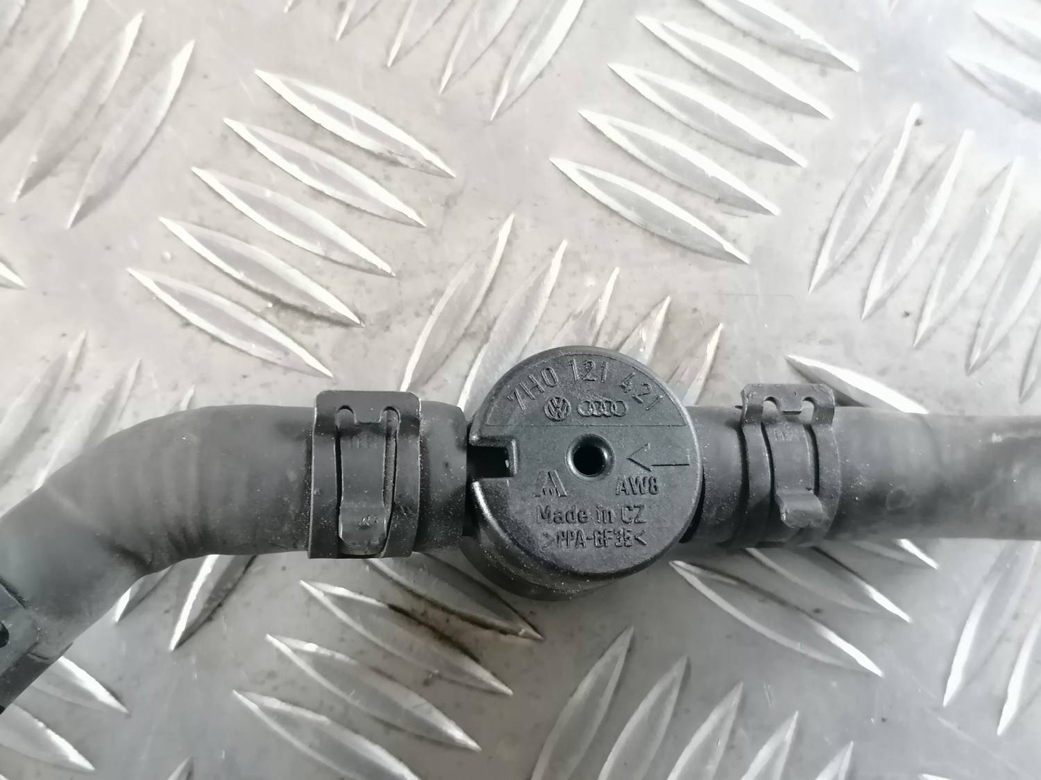 Dzesēšanas caurule priekš VW CRAFTER 2018 3 Dzesēšanas caurule priekš VW CRAFTER 2018