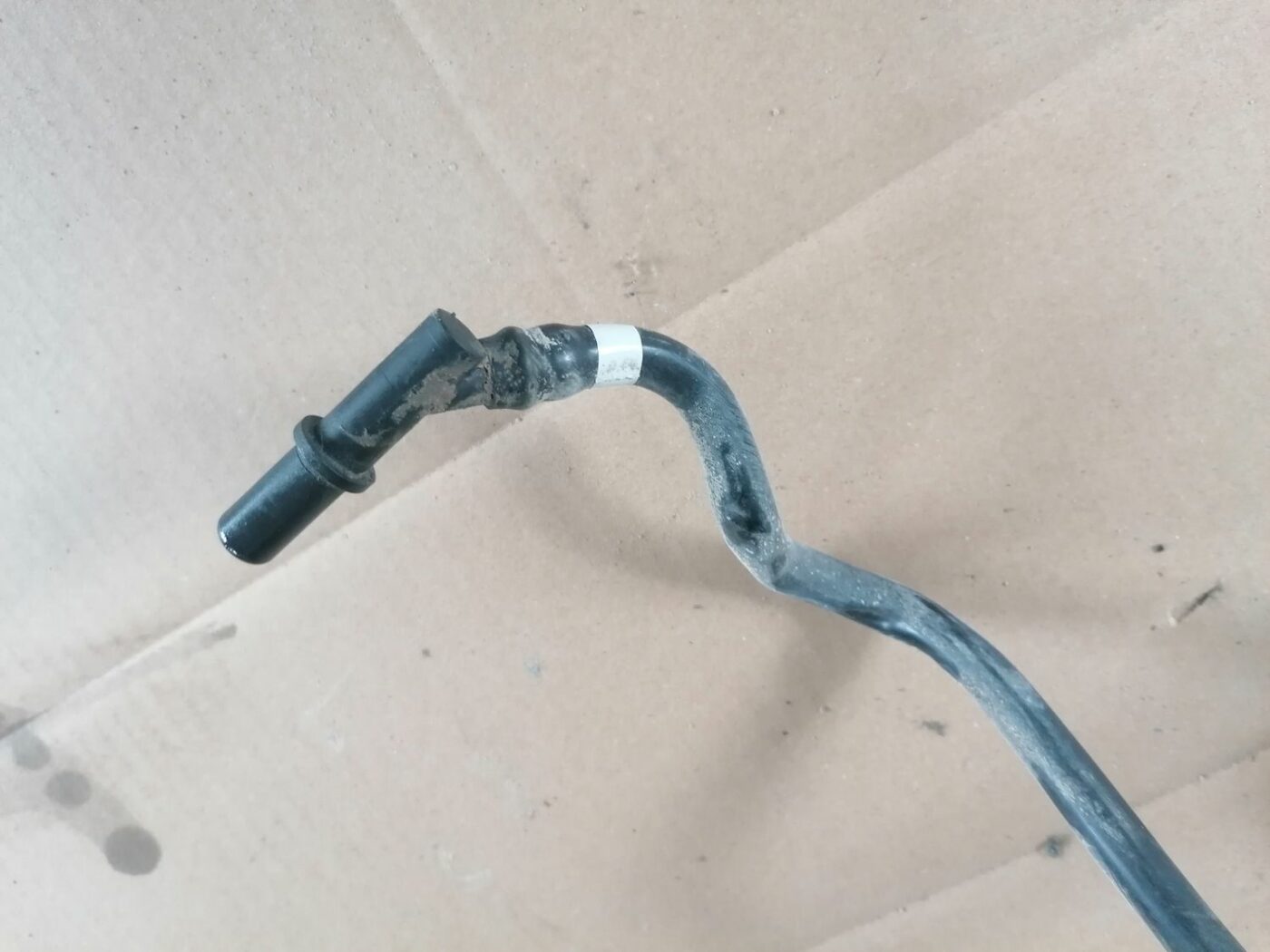 Degvielas caurules savienojums priekš VOLVO V70 2009 6 Degvielas caurules savienojums priekš VOLVO V70 2009