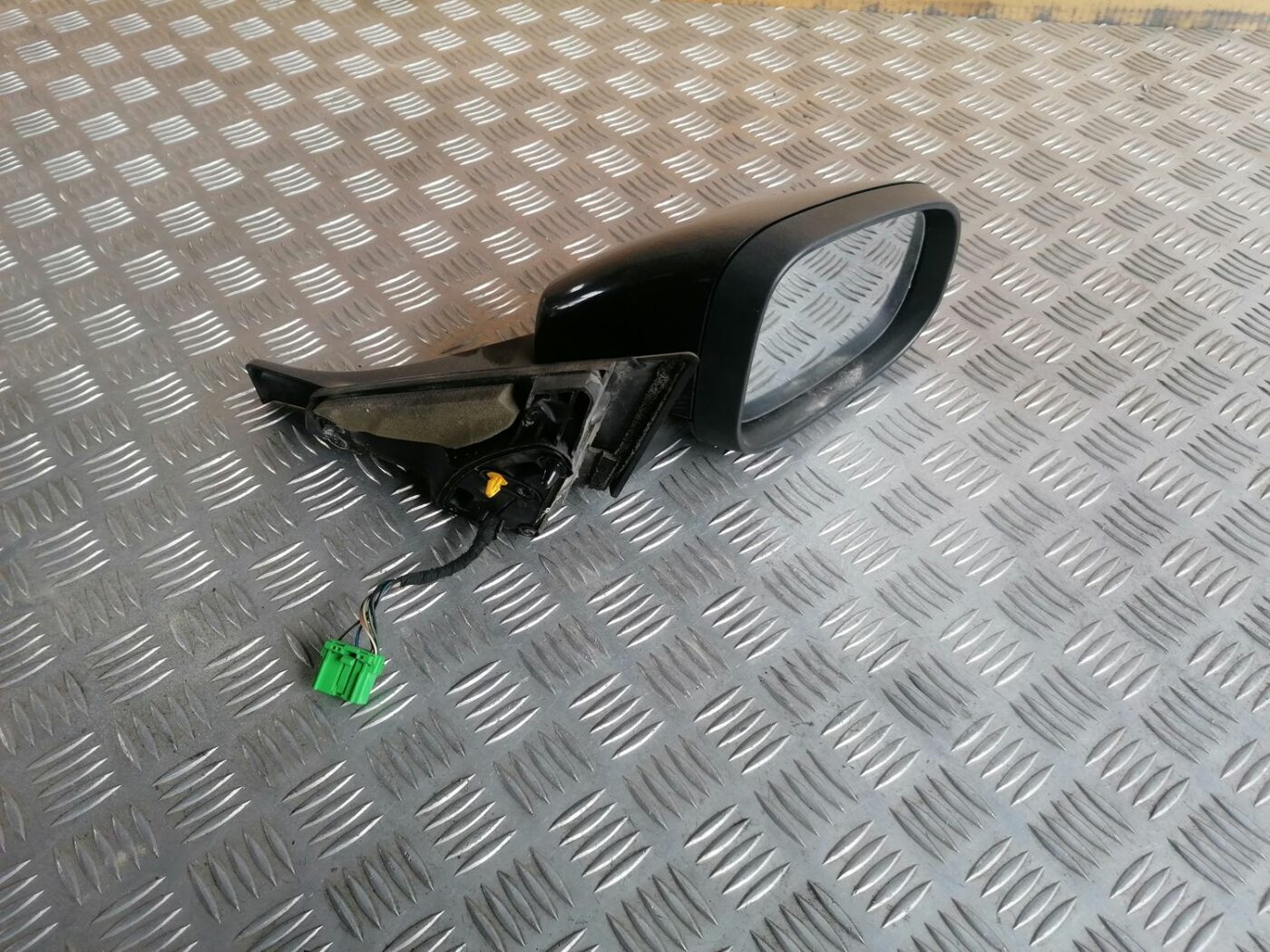 Ārējais spogulis, pa labi priekš VOLVO V70 2009 2 Ārējais spogulis, pa labi priekš VOLVO V70 2009