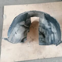 Aizmugurējais labais paspārns priekš VOLVO V70 2009