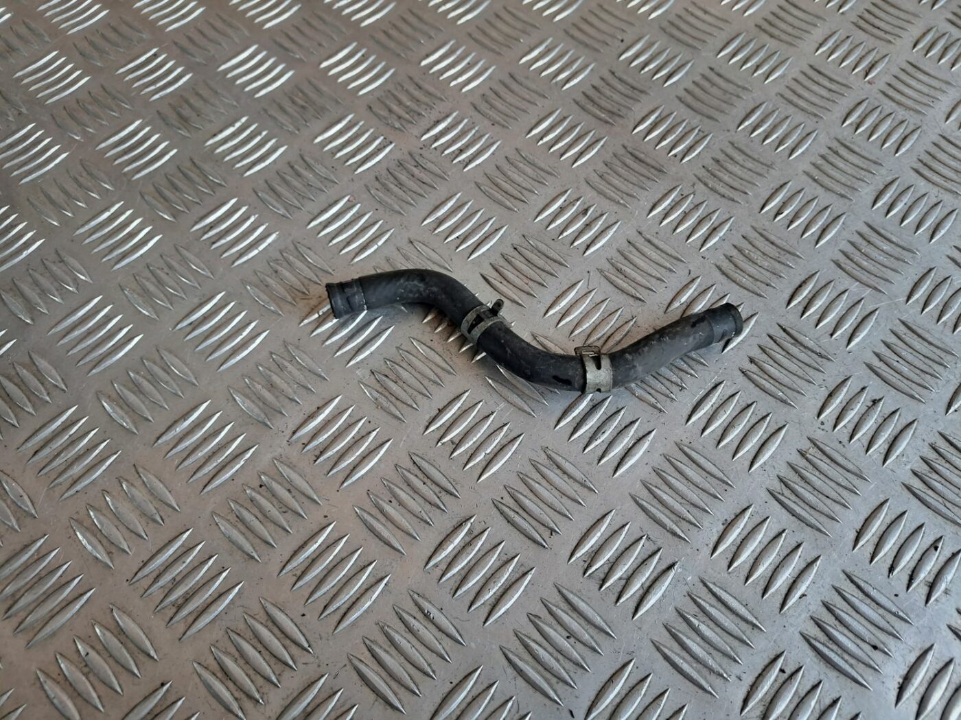 Dzesēšanas caurule priekš TOYOTA RAV 4 2006 1 Dzesēšanas caurule priekš TOYOTA RAV 4 2006