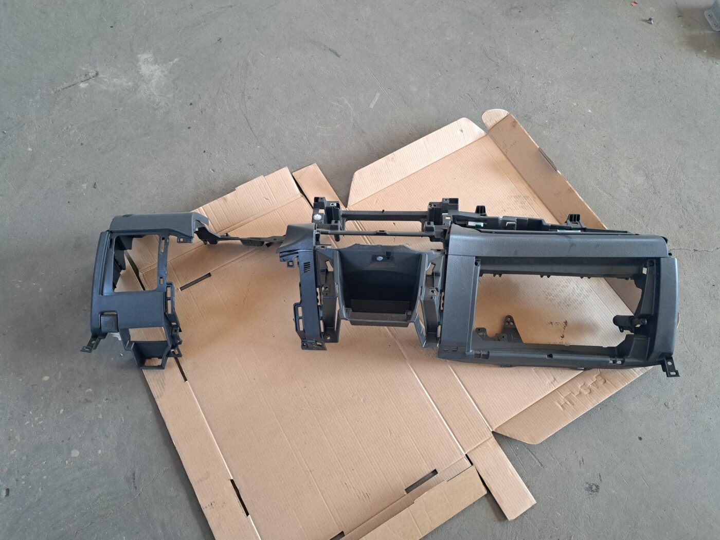 Mērinstrumentu panelis priekš TOYOTA RAV 4 2006 1 Mērinstrumentu panelis priekš TOYOTA RAV 4 2006