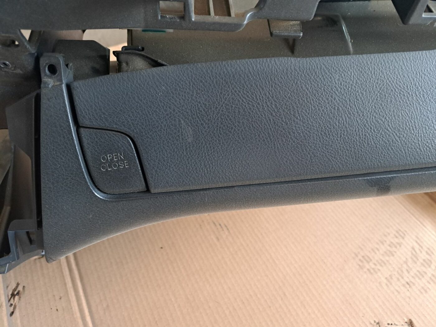 Mērinstrumentu panelis priekš TOYOTA RAV 4 2006 2 Mērinstrumentu panelis priekš TOYOTA RAV 4 2006