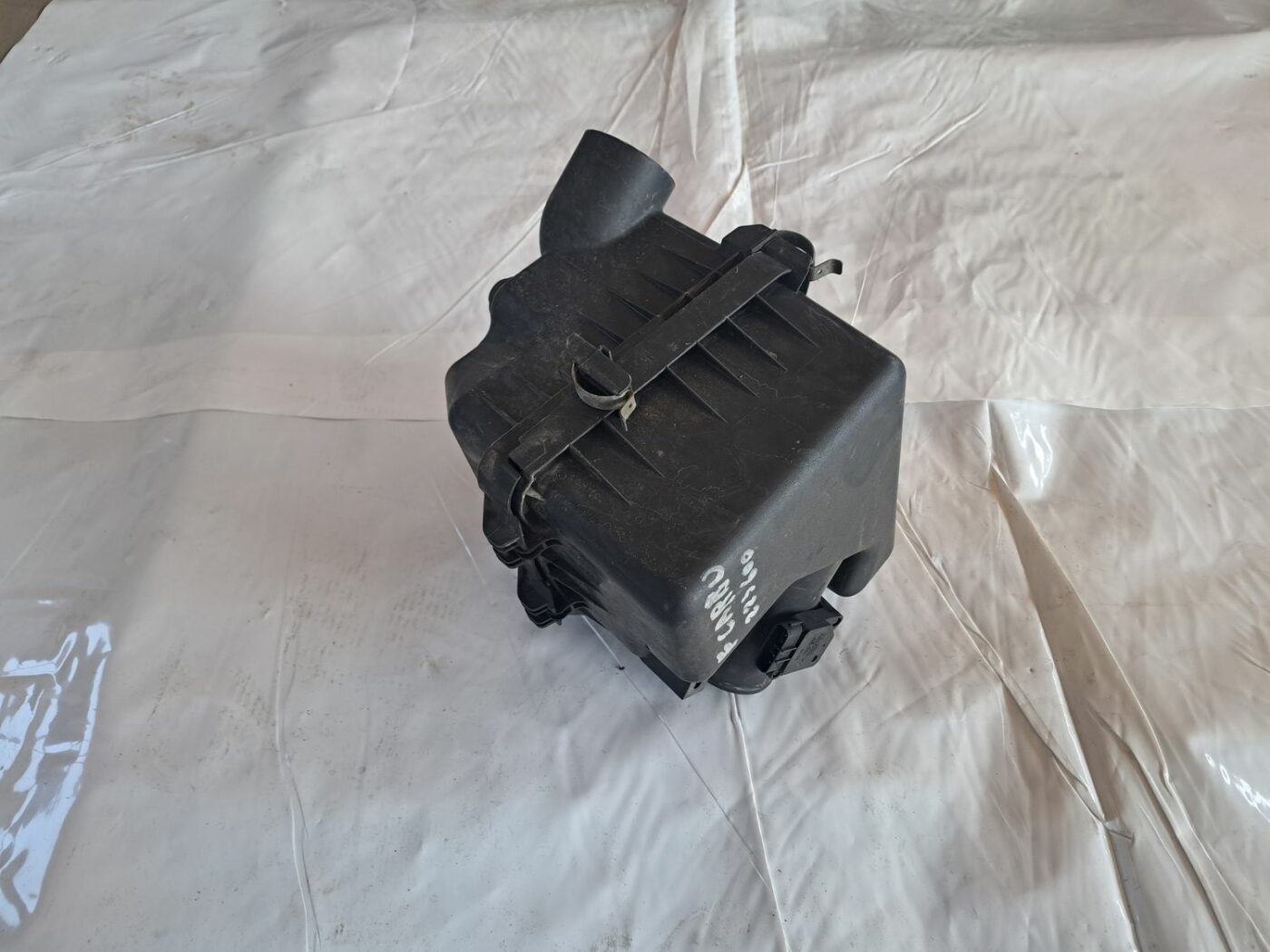 Gaisa filtra korpuss priekš TOYOTA RAV 4 2006 1 Gaisa filtra korpuss priekš TOYOTA RAV 4 2006