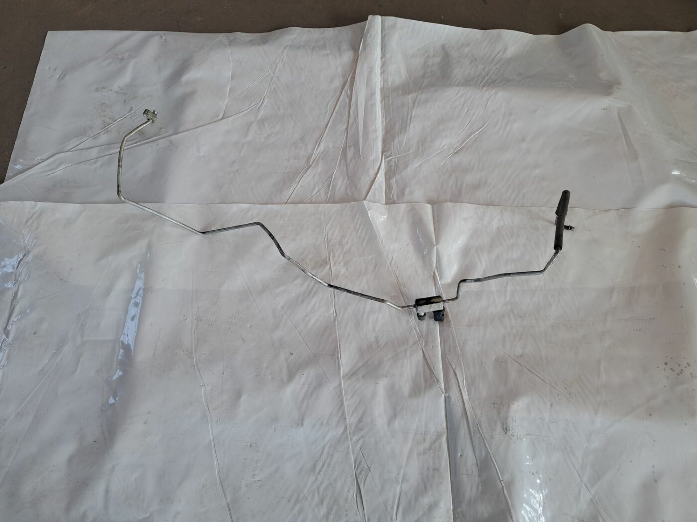 Gaisa kondicioniera galvenā caurule priekš TOYOTA RAV 4 2006 1 Gaisa kondicioniera galvenā caurule priekš TOYOTA RAV 4 2006