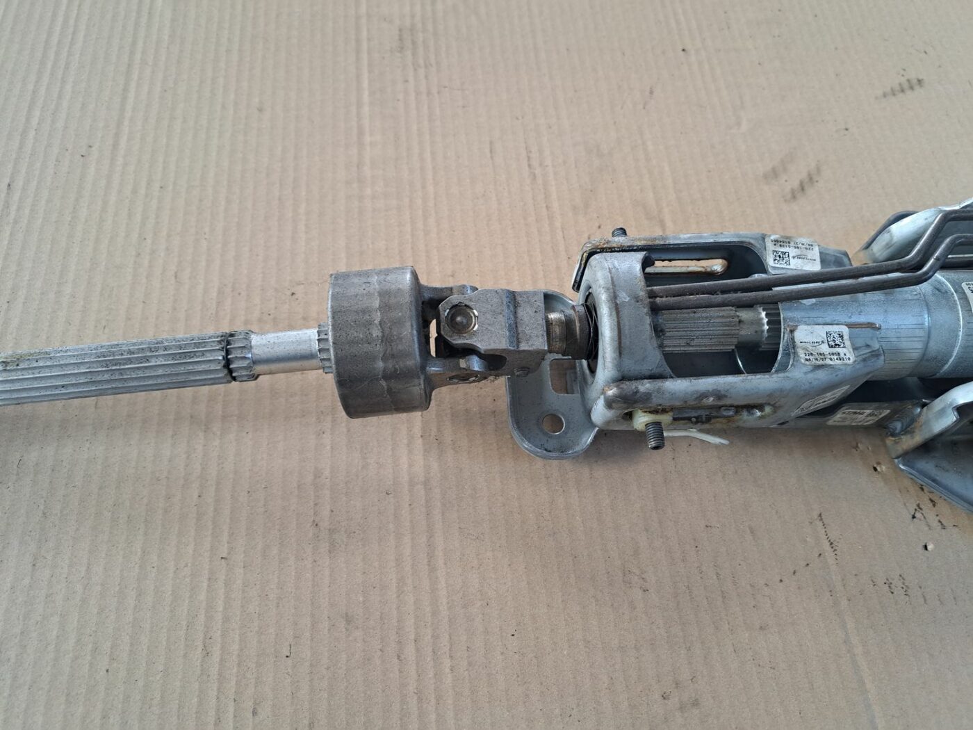 Stūres statne priekš BMW 525 E60 2004 BLACK 10 Stūres statne priekš BMW 525 E60 2004 BLACK