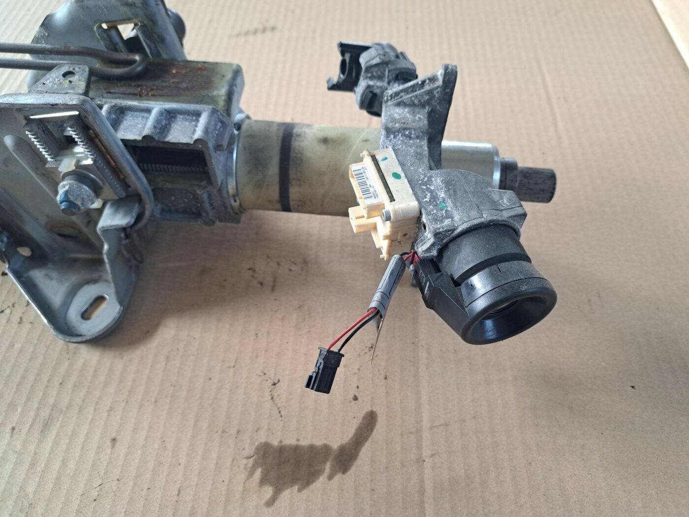 Stūres statne priekš BMW 525 E60 2004 BLACK 9 Stūres statne priekš BMW 525 E60 2004 BLACK