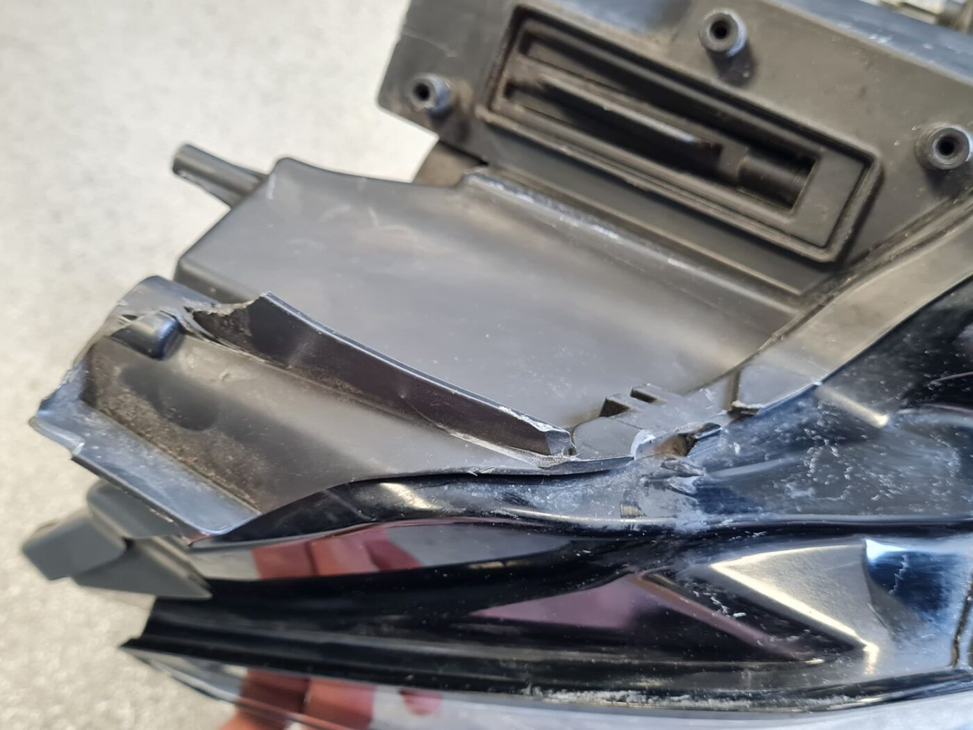 Priekšējais kreisais lukturis priekš PEUGEOT 508 2019 4 Priekšējais kreisais lukturis priekš PEUGEOT 508 2019