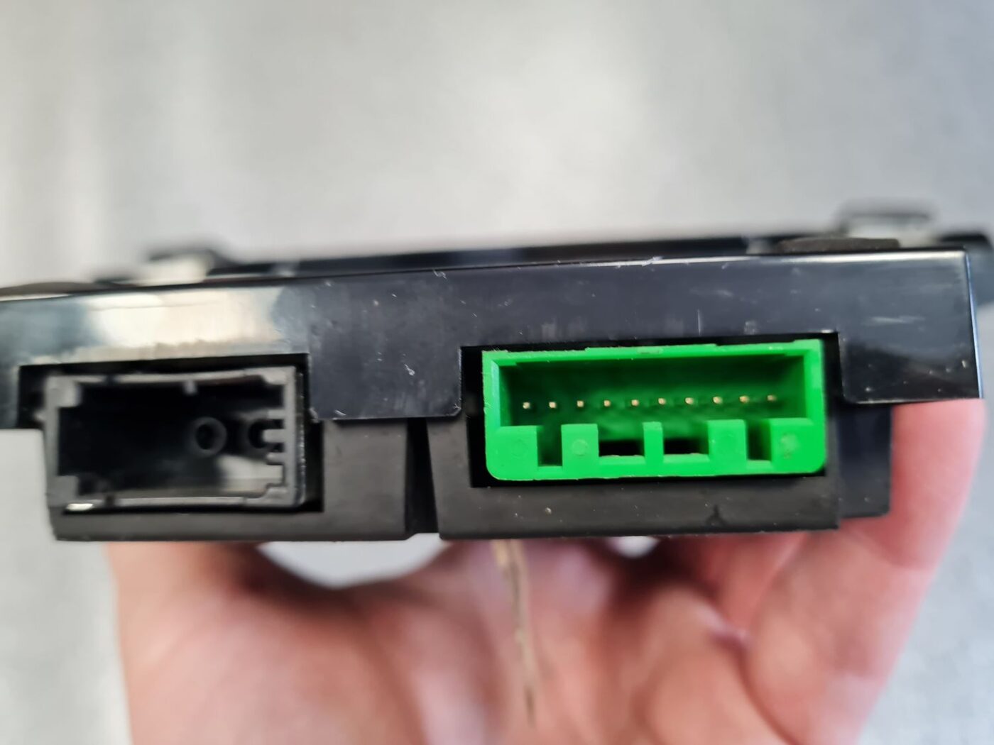 Displejs priekš VOLVO V70 2009 3 Displejs priekš VOLVO V70 2009