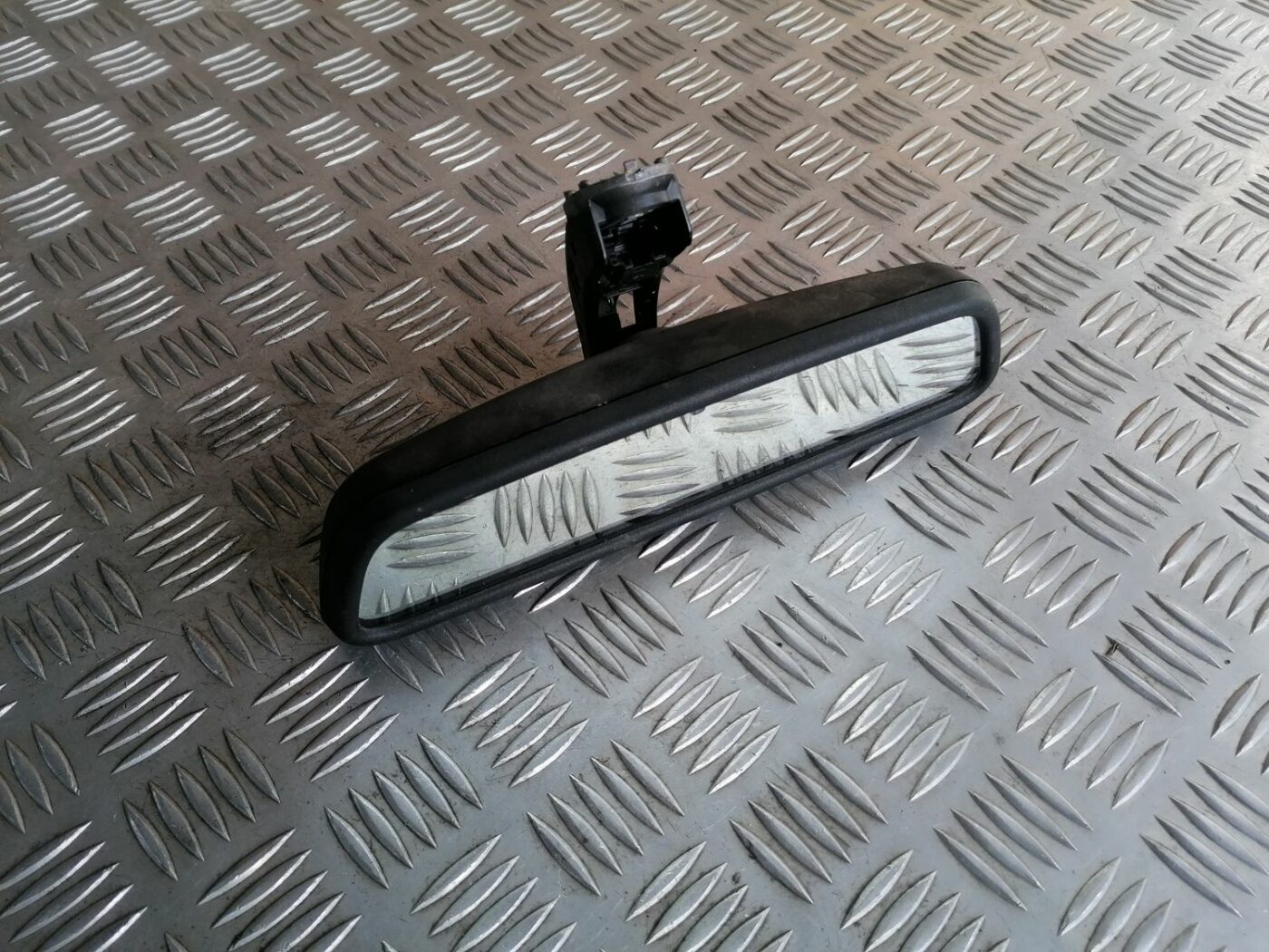 Salona atpakaļskata spogulis priekš BMW 525 E60 2004 BLACK 2 Salona atpakaļskata spogulis priekš BMW 525 E60 2004 BLACK