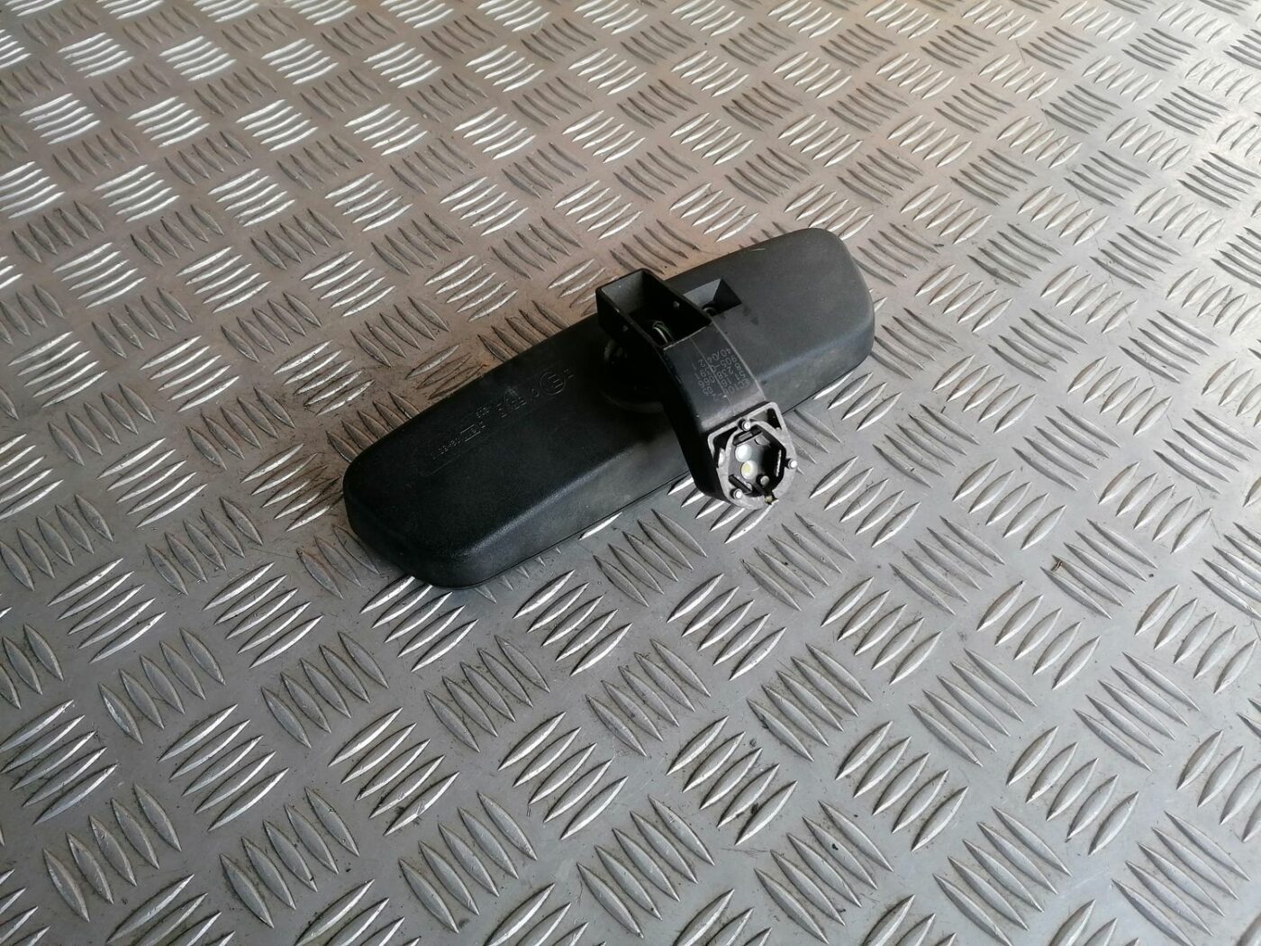 Salona atpakaļskata spogulis priekš BMW 525 E60 2004 BLACK 3 Salona atpakaļskata spogulis priekš BMW 525 E60 2004 BLACK