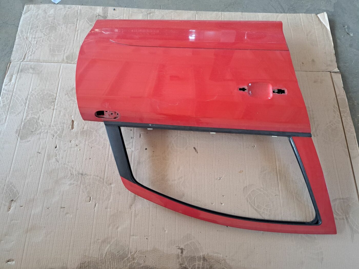 Priekšējās labās durvis priekš OPEL CORSA 2007 6 Priekšējās labās durvis priekš OPEL CORSA 2007