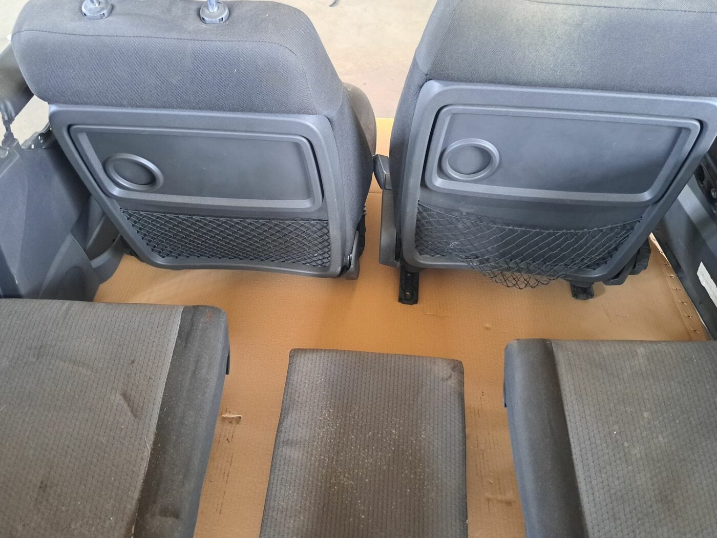 Sēdekļu komplekts priekš OPEL MERIVA 2004 3 Sēdekļu komplekts priekš OPEL MERIVA 2004