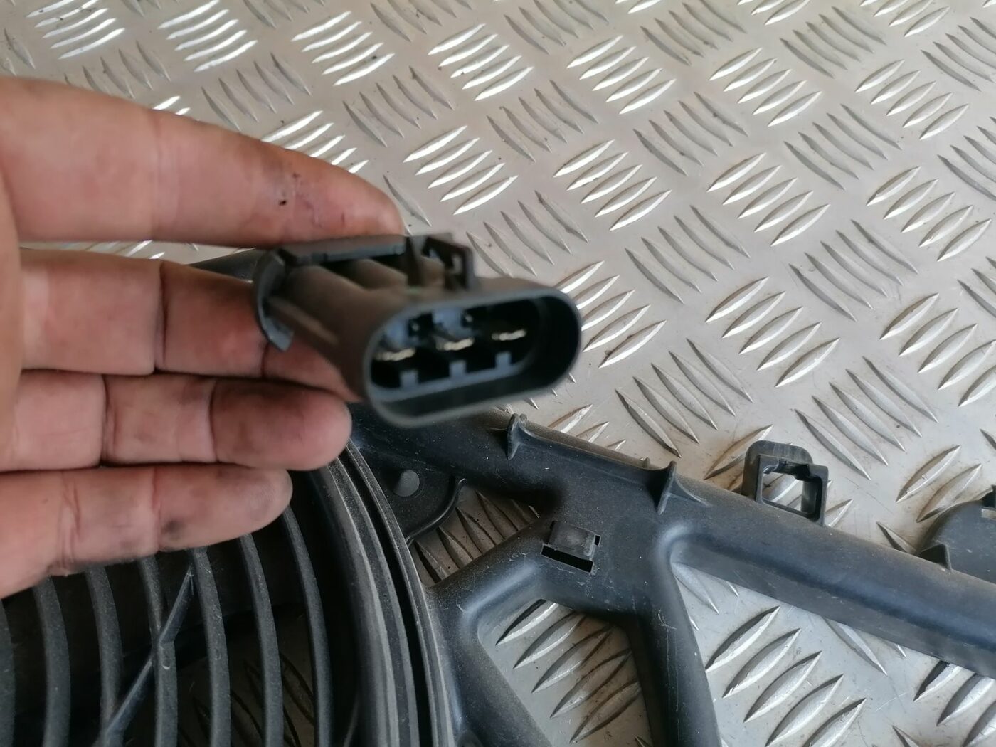 Gaisa kondicioniera ventilators priekš OPEL MERIVA 2004 6 Gaisa kondicioniera ventilators priekš OPEL MERIVA 2004