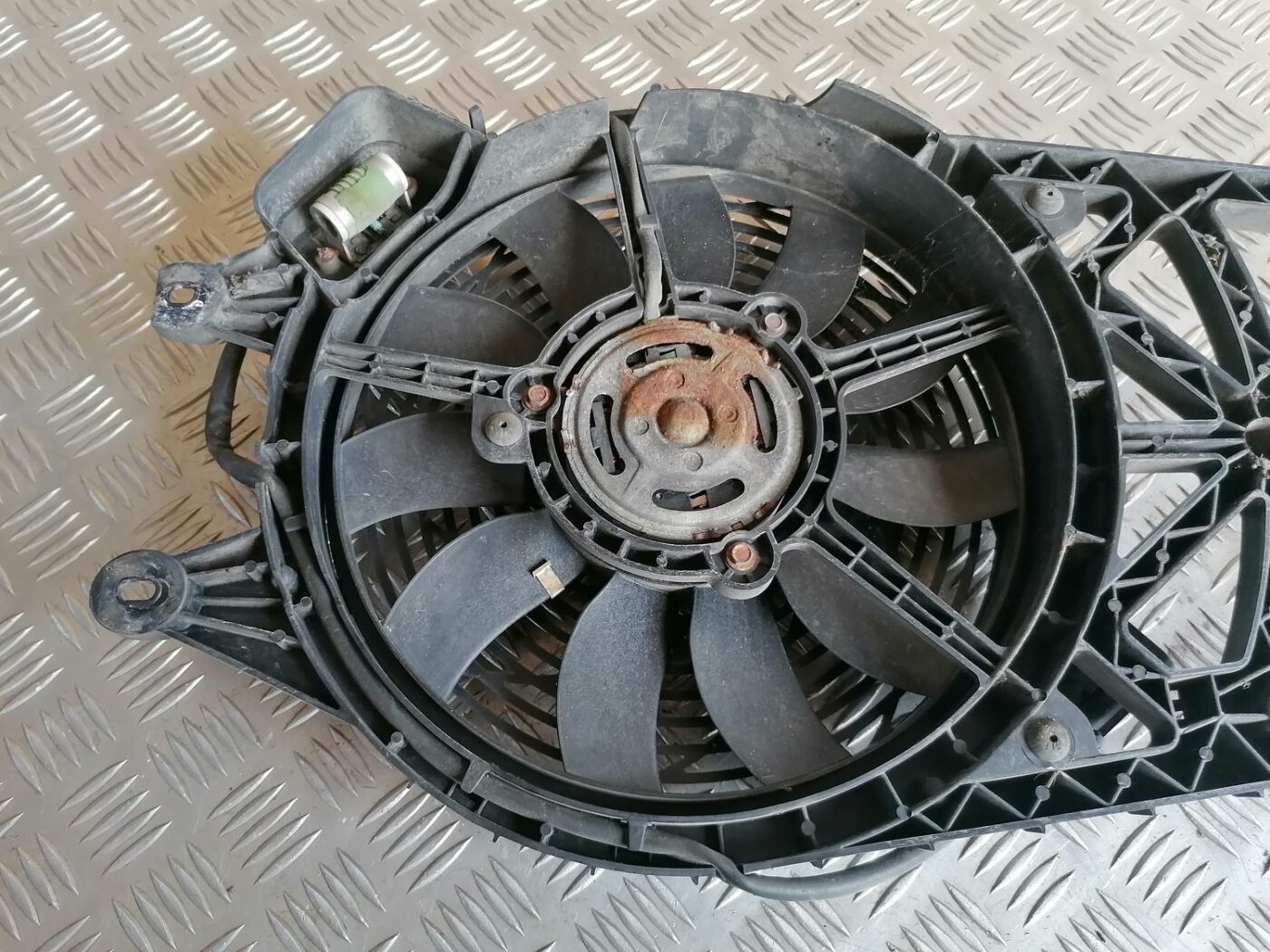 Gaisa kondicioniera ventilators priekš OPEL MERIVA 2004 4 Gaisa kondicioniera ventilators priekš OPEL MERIVA 2004