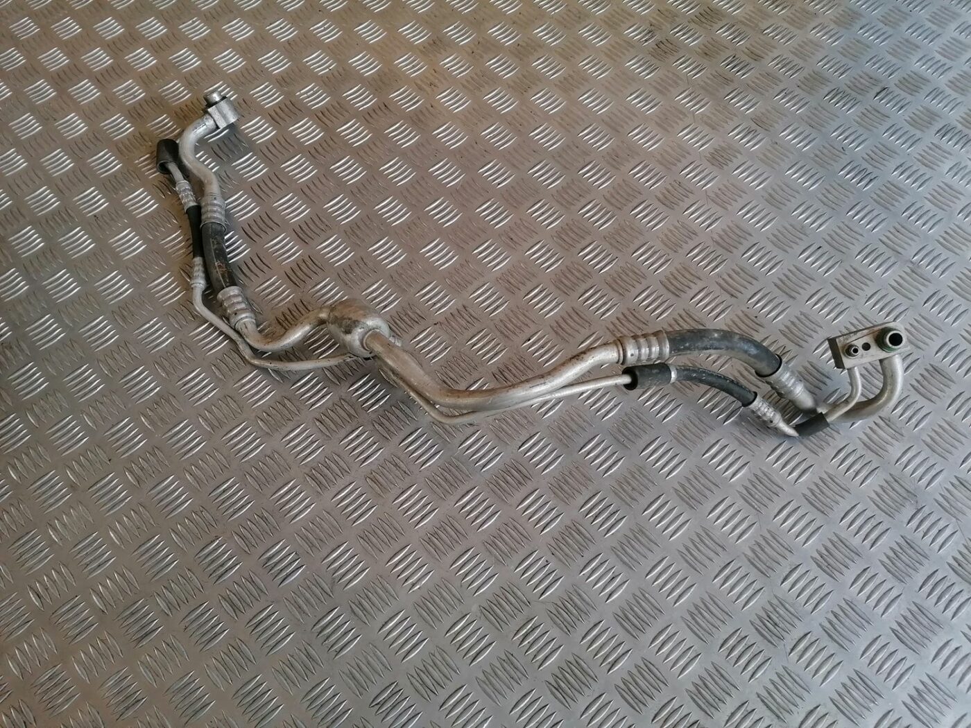 Gaisa kondicioniera galvenā caurule priekš OPEL MERIVA 2004 1 Gaisa kondicioniera galvenā caurule priekš OPEL MERIVA 2004